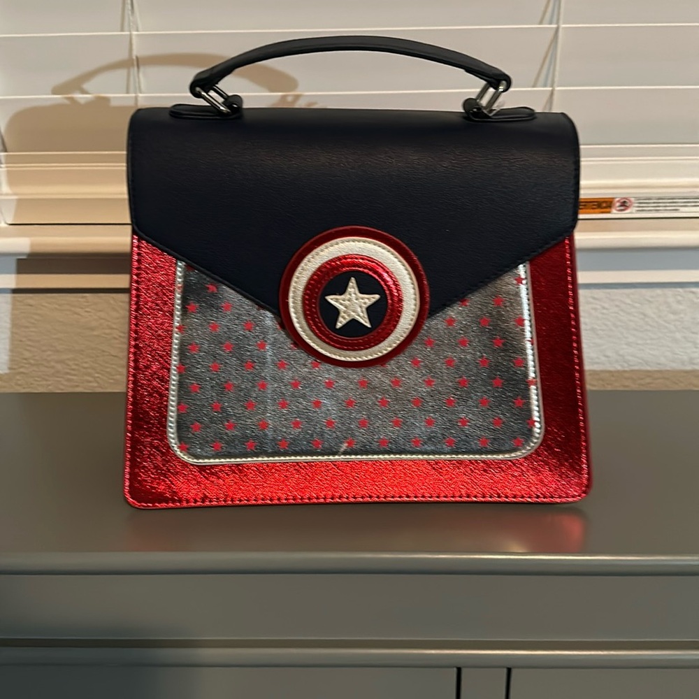 Captain American purses. NWT.